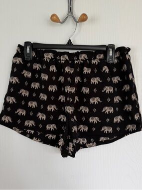 Forever 21 elephant print black beige pull on shorts juniors large boho